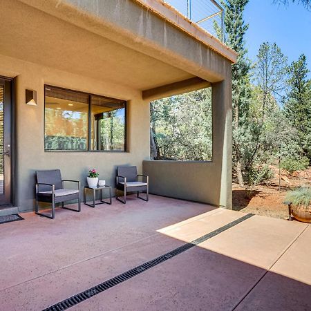 Sedona Couples Retreat With Patio Walk To Trails! Lägenhet Exteriör bild