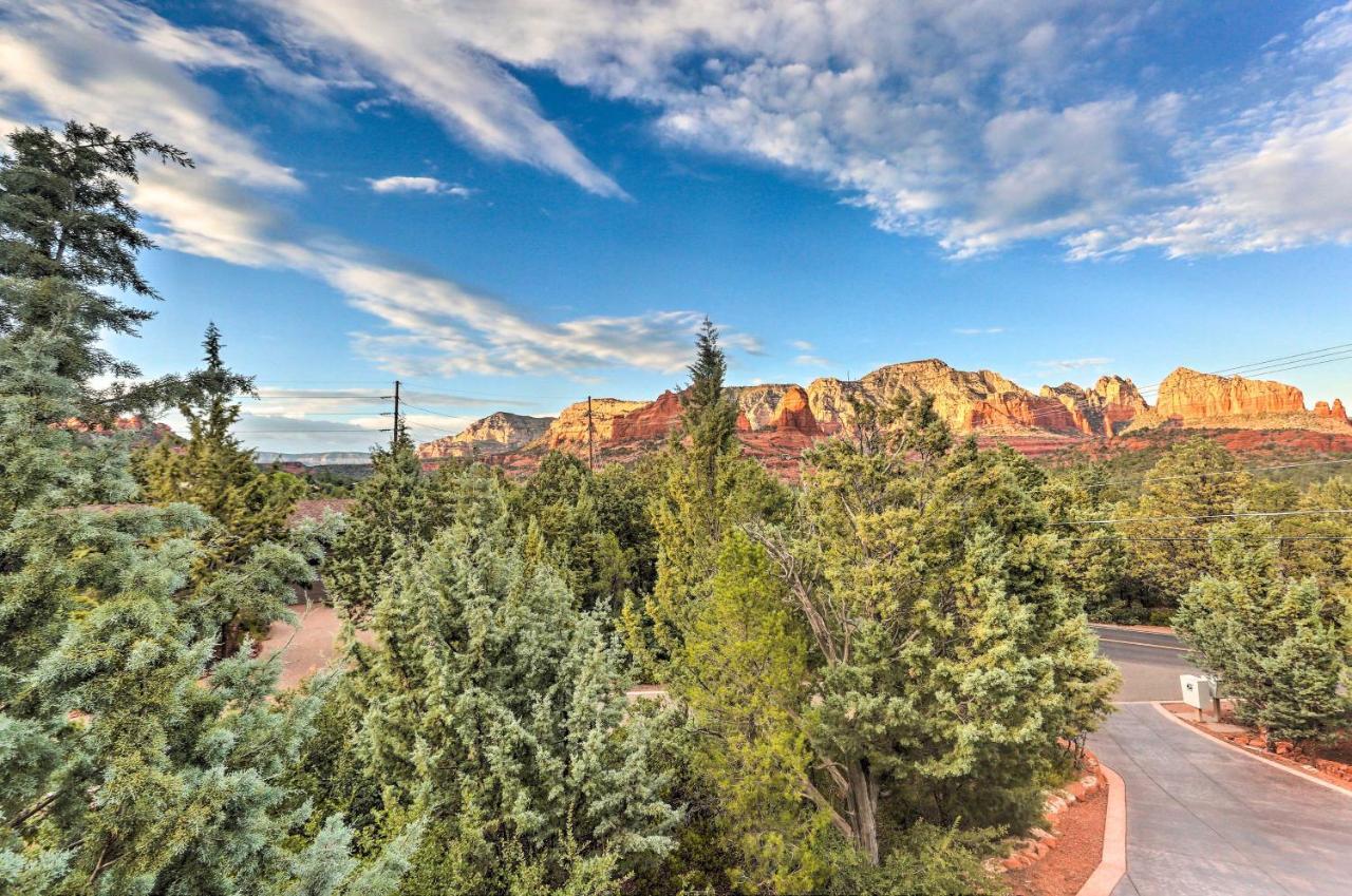 Sedona Couples Retreat With Patio Walk To Trails! Lägenhet Exteriör bild